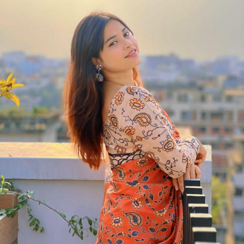 Digital Print Sharee with Blouse Piece – এক রাজকীয় উপহার, ভালোবাসার জন্য!